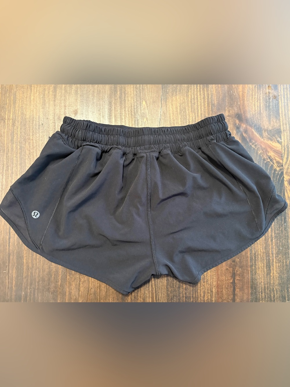 Lululemon Hotty Hot Shorts 2.5” Black Size 6 NWOT - Picture 3 of 4